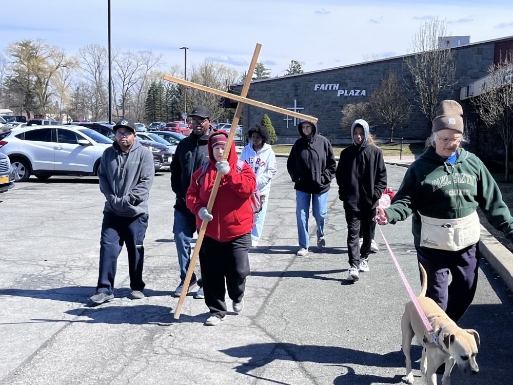 Christians demonstrate faith on annual Cross Walk